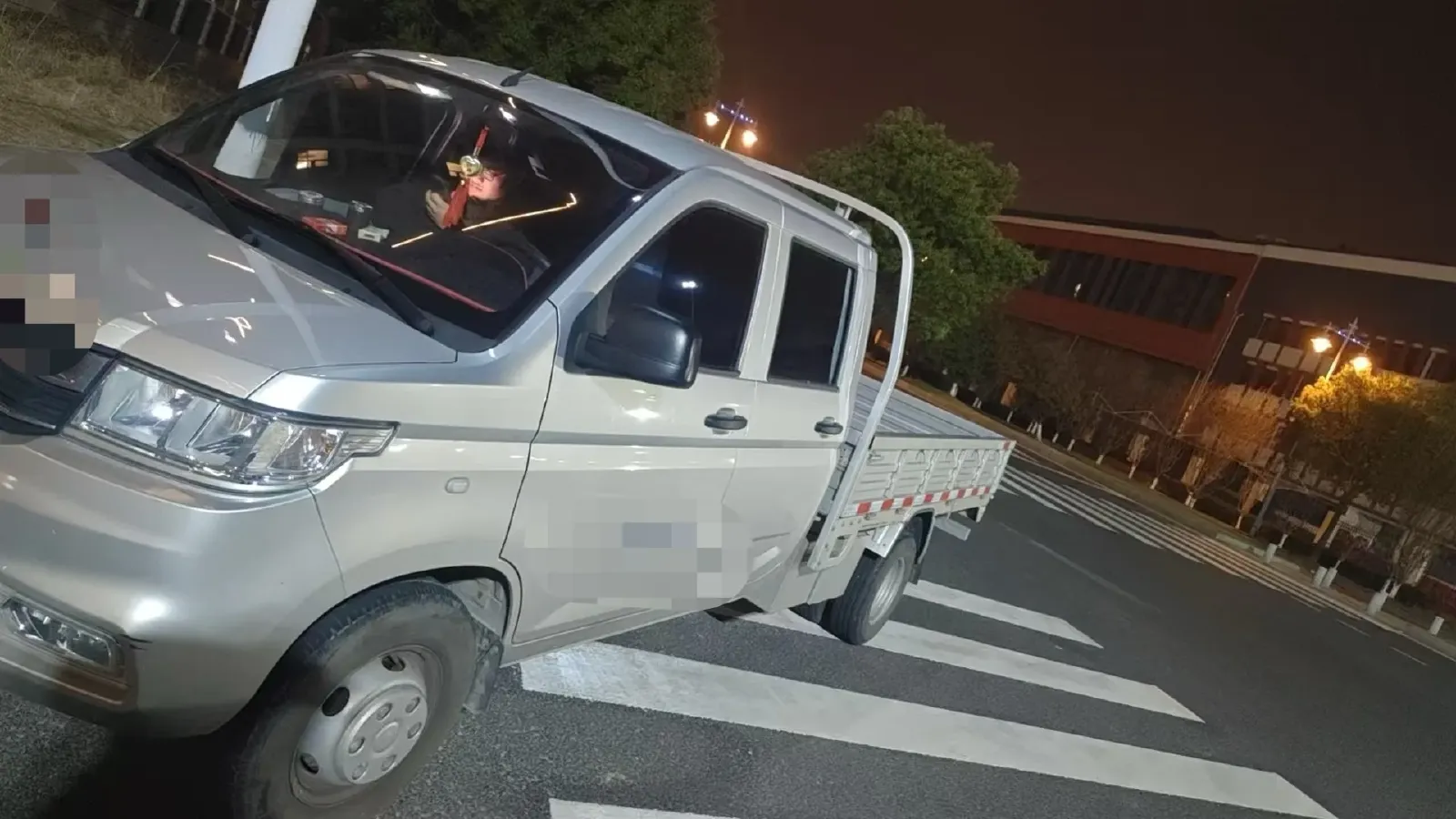 2023 WuLing RongGuang New Truck 2.0L 136HP L4 5MT,autocango,china used car exporter,china ev exporter,chinese used car exporter,chinese used ev exporter