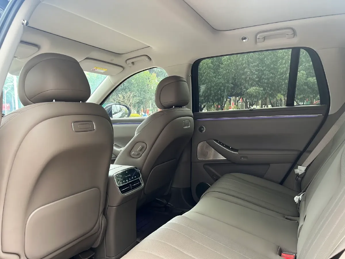 2026 AITO AITO M7 BEV,autocango,china used car exporter,china ev exporter,chinese used car exporter,chinese used ev exporter