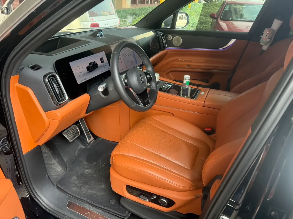 2024 AITO AITO M9 1.5T 152HP L4 REEV 42KWH,autocango,china used car exporter,china ev exporter,chinese used car exporter,chinese used ev exporter