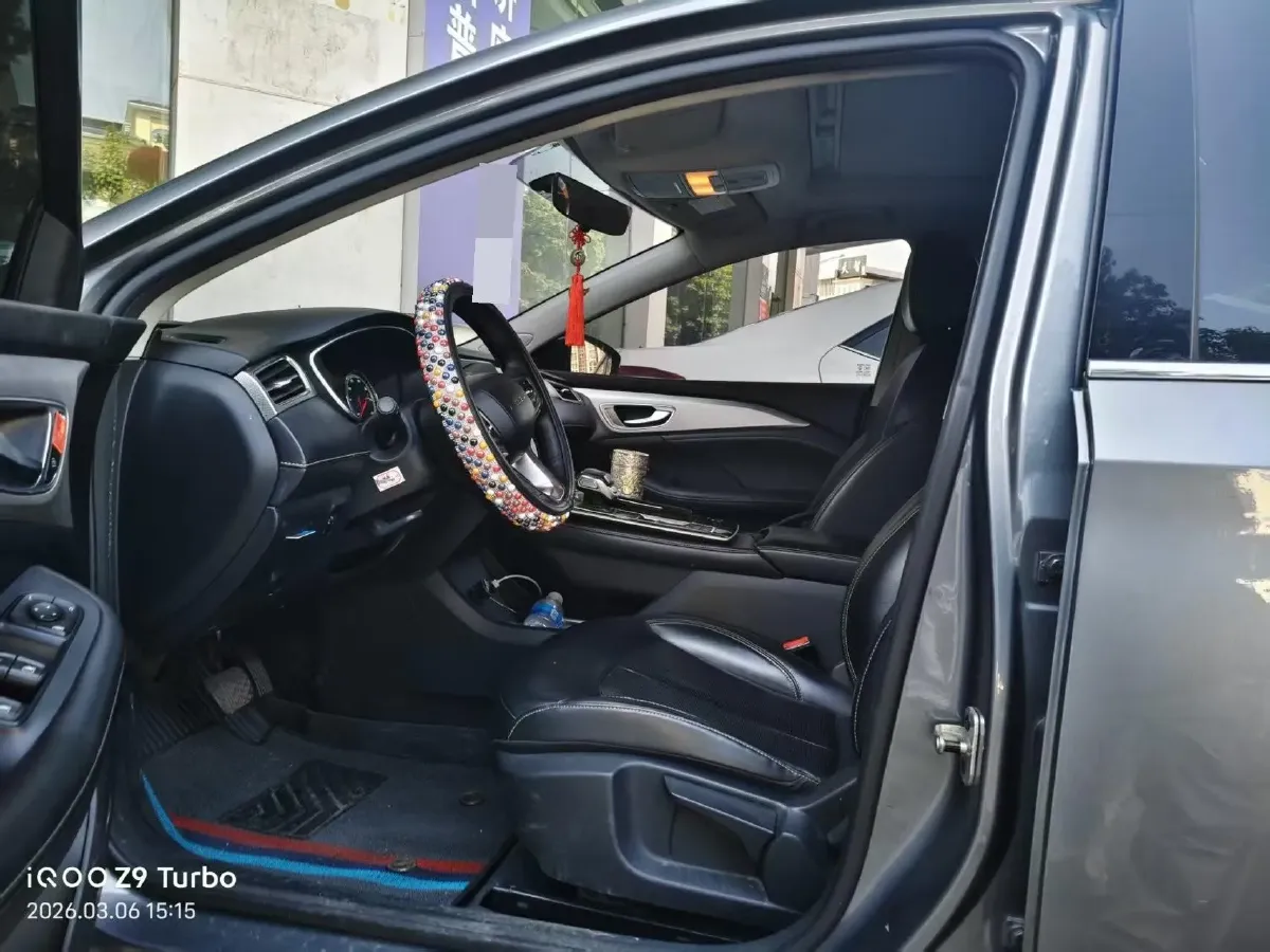 2019 Roewe i6 1.5T 169HP L4 AMT PHEV 9.1KWH,autocango,china used car exporter,china ev exporter,chinese used car exporter,chinese used ev exporter