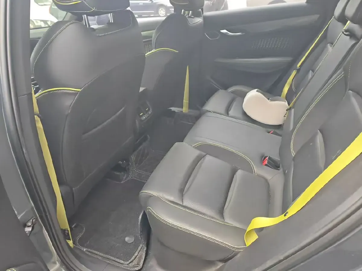 2021 Geely Tugella 2.0T 190HP L4 7DCT,autocango,china used car exporter,china ev exporter,chinese used car exporter,chinese used ev exporter