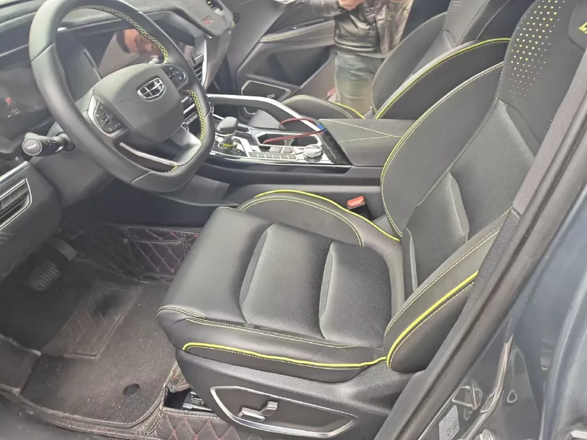 2021 Geely Tugella 2.0T 190HP L4 7DCT,autocango,china used car exporter,china ev exporter,chinese used car exporter,chinese used ev exporter