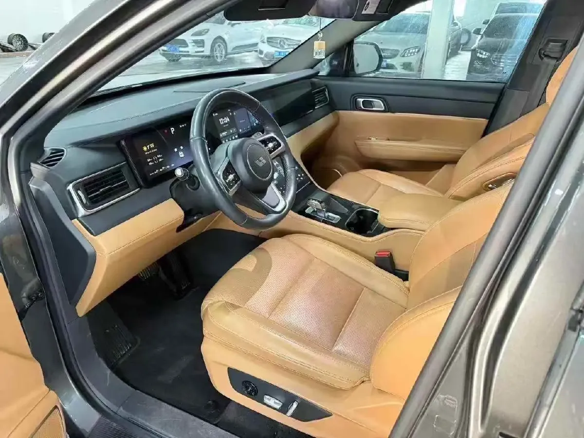 2021 Li ONE Range Extended 131HP REEV 40.5KWH,autocango,china used car exporter,china ev exporter,chinese used car exporter,chinese used ev exporter