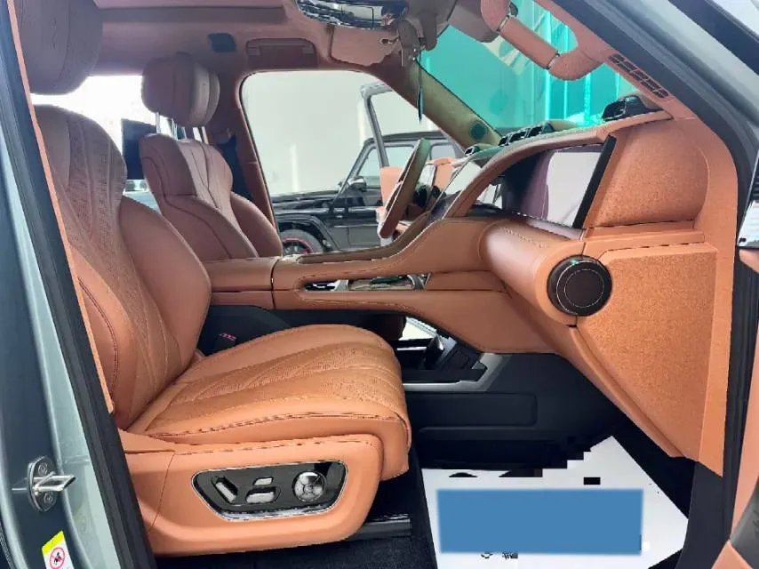 2023 YangWang U8 2.0T 272HP L4 REEV 49.05KWH,autocango,china used car exporter,china ev exporter,chinese used car exporter,chinese used ev exporter