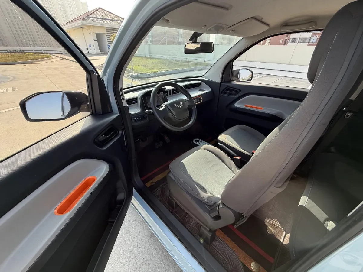 2020 WuLing HongGuang MINI EV BEV 9KWH,autocango,china used car exporter,china ev exporter,chinese used car exporter,chinese used ev exporter