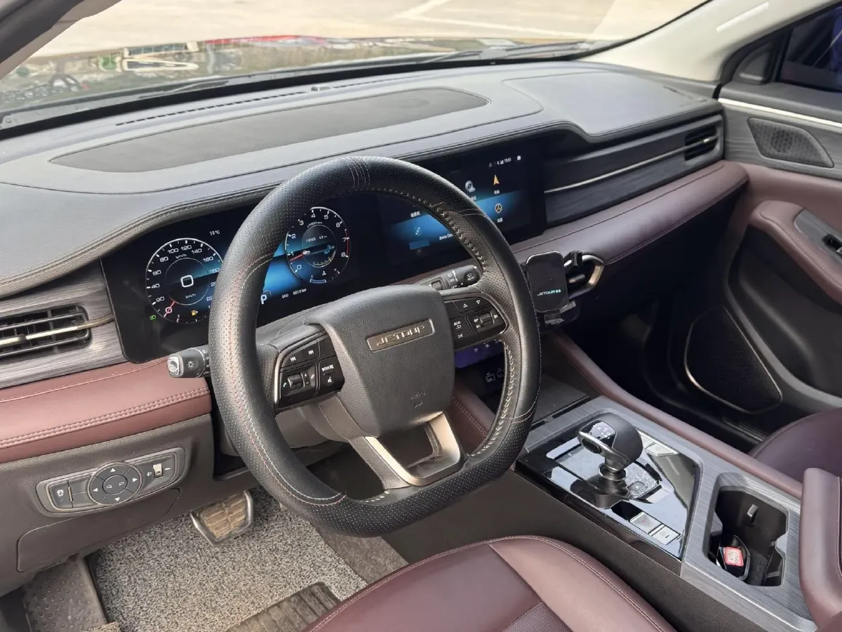 2024 Jetour X90 Plus 1.6T 197HP L4 7DCT,autocango,china used car exporter,china ev exporter,chinese used car exporter,chinese used ev exporter