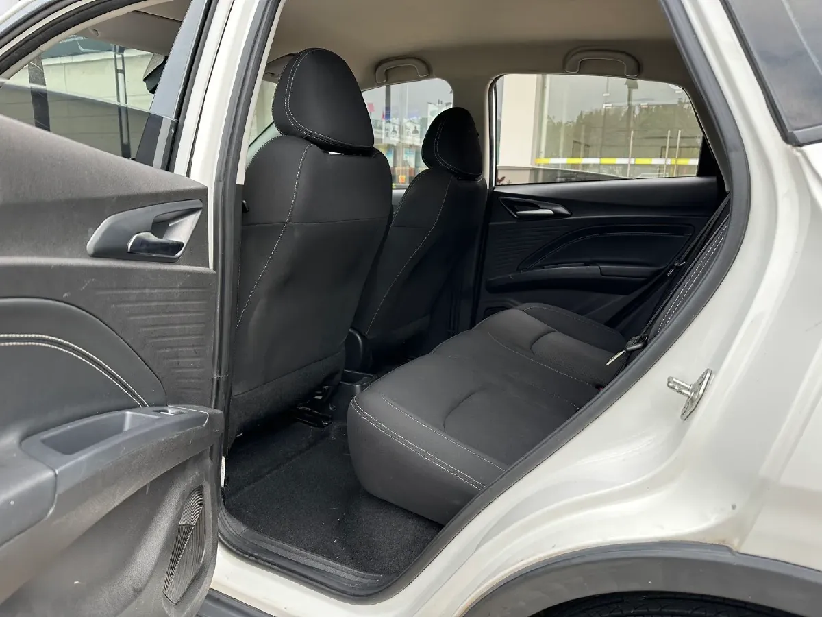 2022 Leapmotor T03 BEV 41KWH,autocango,china used car exporter,china ev exporter,chinese used car exporter,chinese used ev exporter