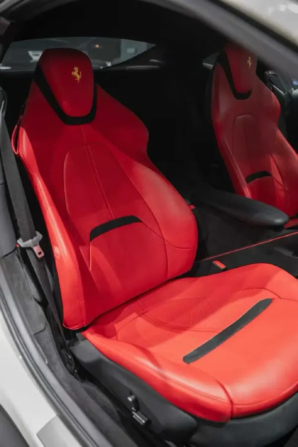 2020 Ferrari Roma 3.9T 620HP V8 8DCT,autocango,china used car exporter,china ev exporter,chinese used car exporter,chinese used ev exporter