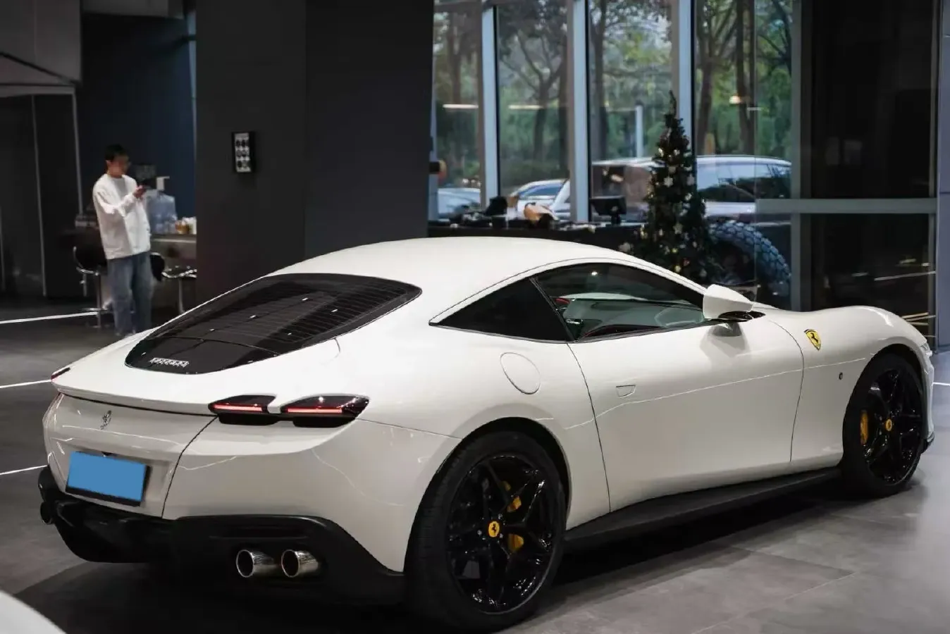 2020 Ferrari Roma 3.9T 620HP V8 8DCT,autocango,china used car exporter,china ev exporter,chinese used car exporter,chinese used ev exporter