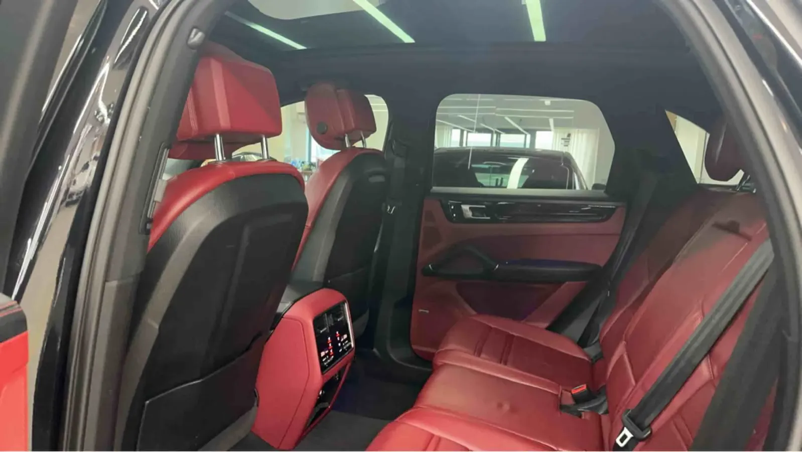 2020 Porsche Cayenne 2.9T 440HP V6 8AT,autocango,china used car exporter,china ev exporter,chinese used car exporter,chinese used ev exporter