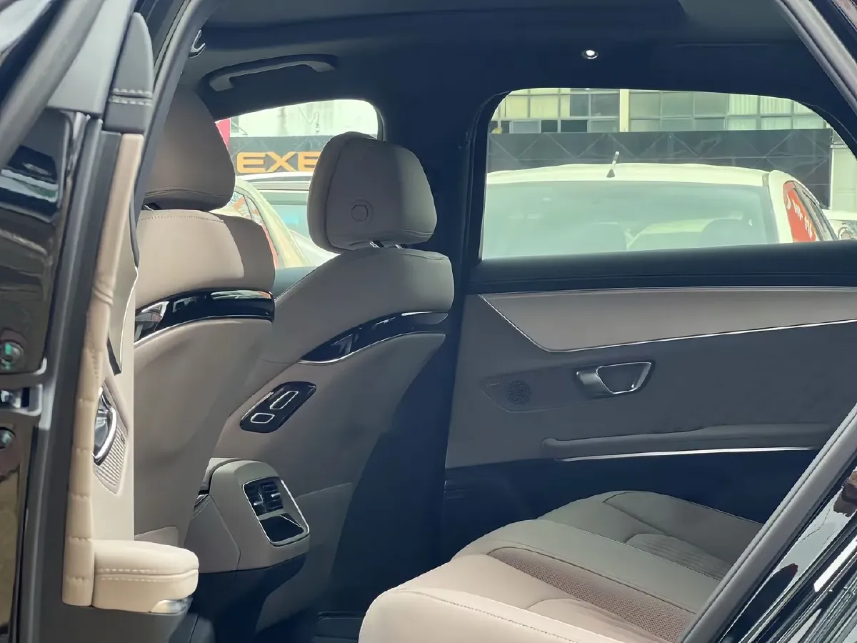 2024 BYD Han BEV 72KWH,autocango,china used car exporter,china ev exporter,chinese used car exporter,chinese used ev exporter