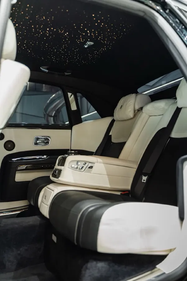 2018 Rolls-Royce Ghost 6.6T 571HP V12 8AT,autocango,china used car exporter,china ev exporter,chinese used car exporter,chinese used ev exporter