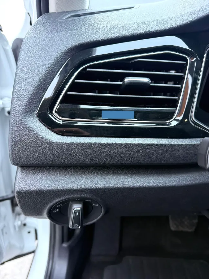 2021 Volkswagen T-Roc 1.4T 150HP L4 7DCT,autocango,china used car exporter,china ev exporter,chinese used car exporter,chinese used ev exporter