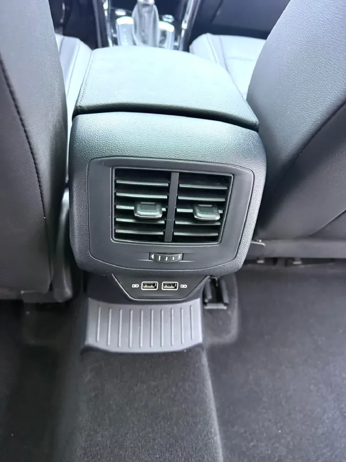 2021 Volkswagen T-Roc 1.4T 150HP L4 7DCT,autocango,china used car exporter,china ev exporter,chinese used car exporter,chinese used ev exporter