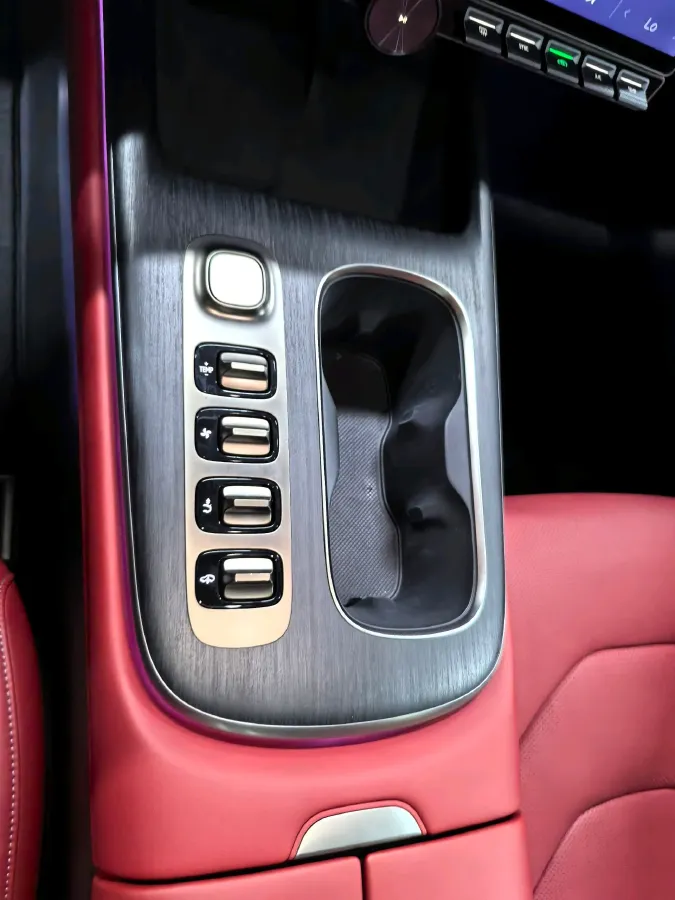 2024 MI SU7 BEV 101KWH,autocango,china used car exporter,china ev exporter,chinese used car exporter,chinese used ev exporter