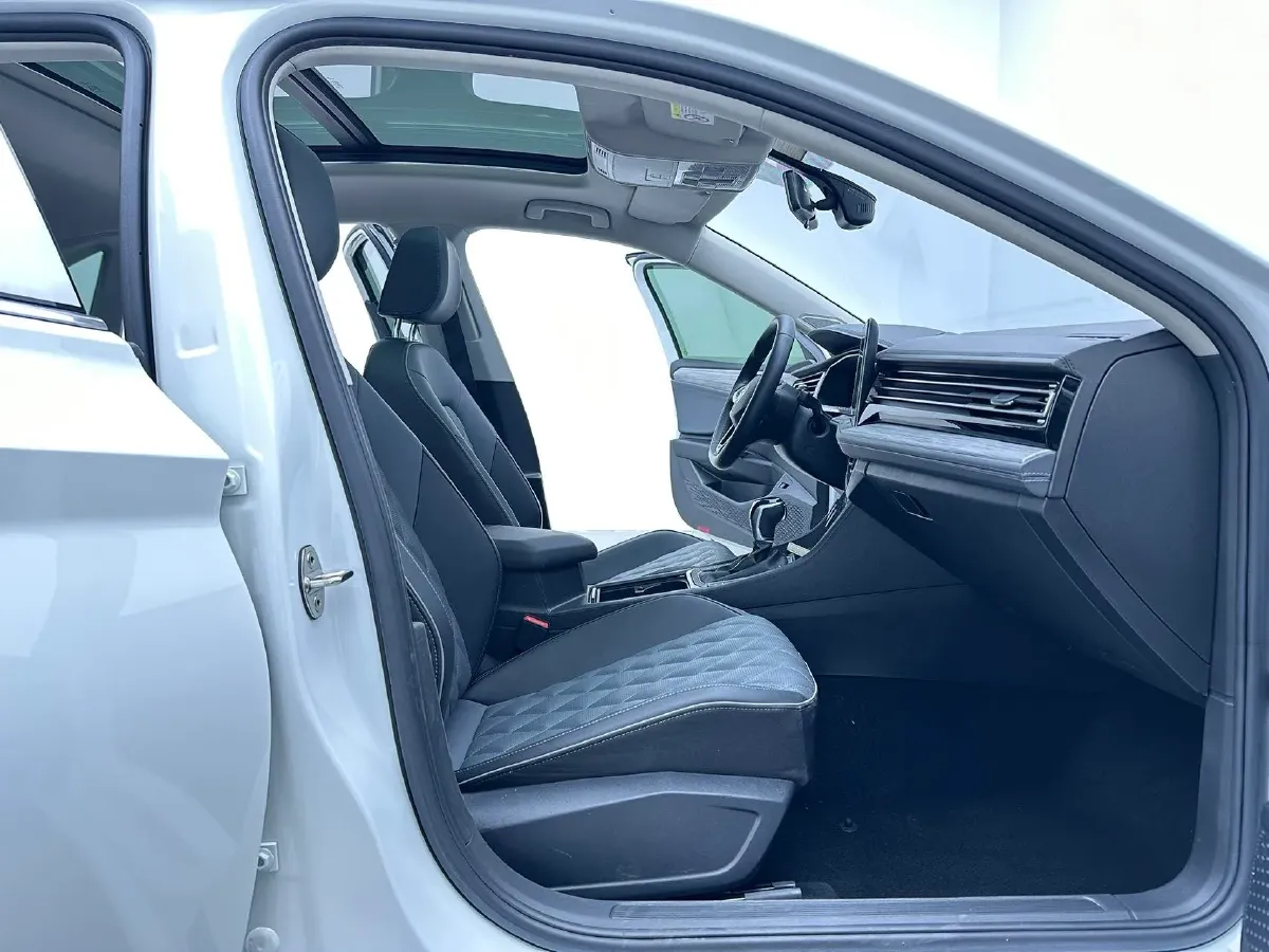 2023 Volkswagen Sagitar 1.4T 150HP L4 7DCT,autocango,china used car exporter,china ev exporter,chinese used car exporter,chinese used ev exporter