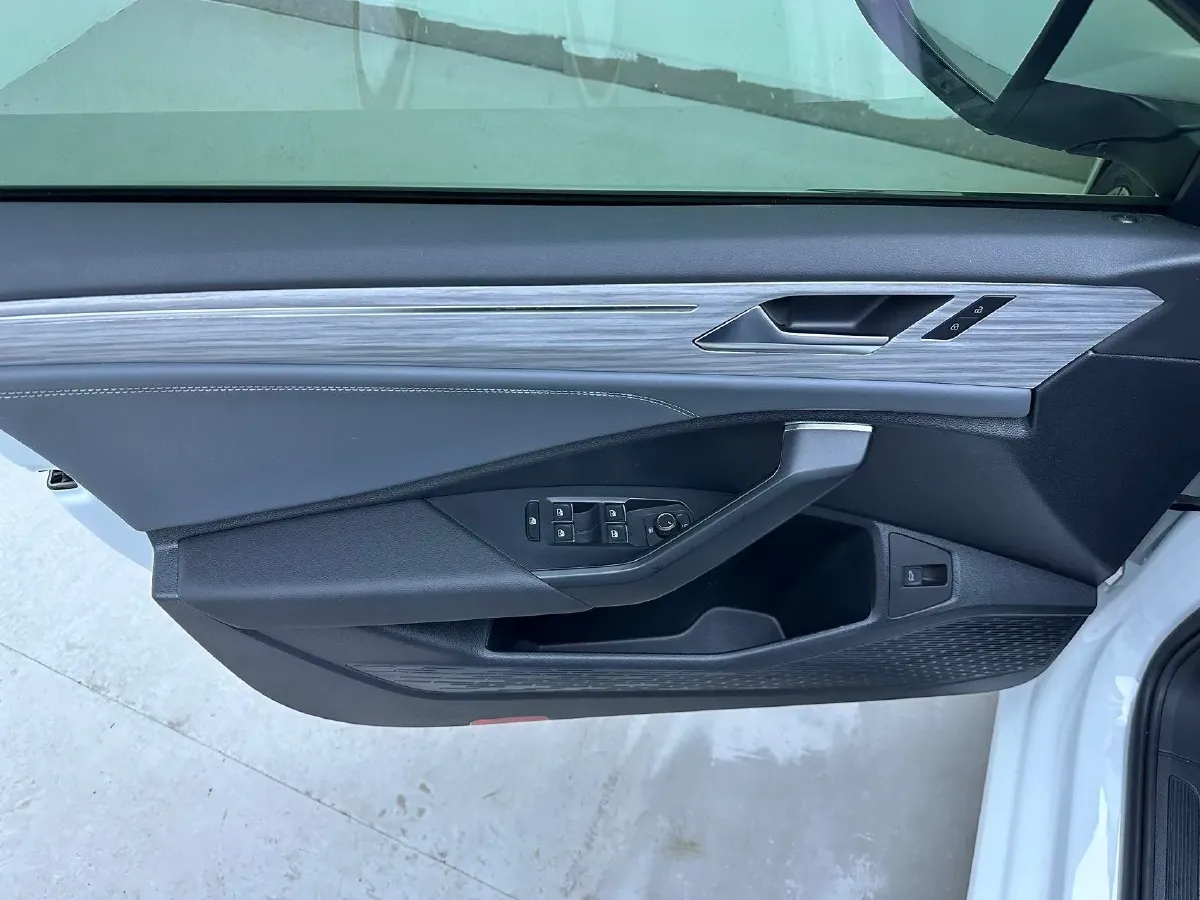 2023 Volkswagen Sagitar 1.4T 150HP L4 7DCT,autocango,china used car exporter,china ev exporter,chinese used car exporter,chinese used ev exporter