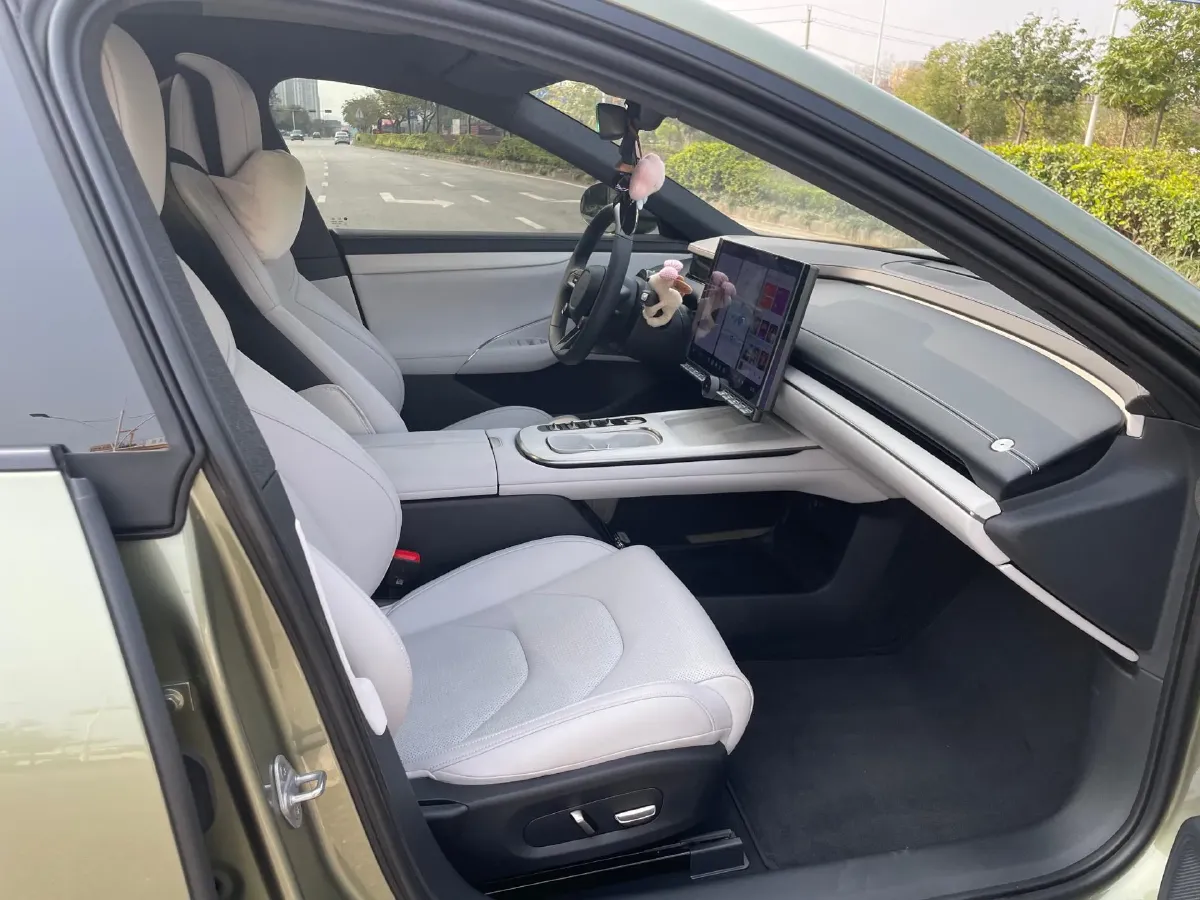 2024 MI SU7 BEV 94.3KWH,autocango,china used car exporter,china ev exporter,chinese used car exporter,chinese used ev exporter