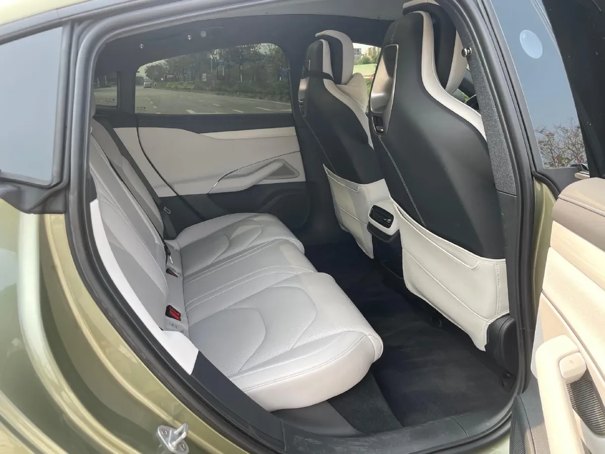 2024 MI SU7 BEV 94.3KWH,autocango,china used car exporter,china ev exporter,chinese used car exporter,chinese used ev exporter