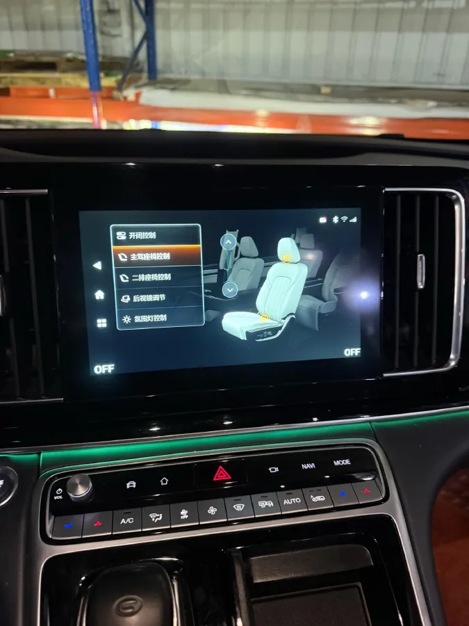 2021 GAC Trumpchi M8 2.0T 252HP L4 8AT,autocango,china used car exporter,china ev exporter,chinese used car exporter,chinese used ev exporter