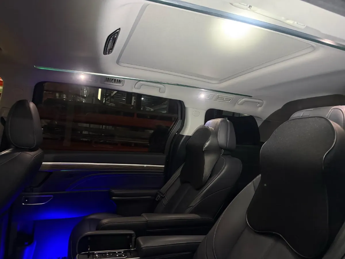 2021 GAC Trumpchi M8 2.0T 252HP L4 8AT,autocango,china used car exporter,china ev exporter,chinese used car exporter,chinese used ev exporter