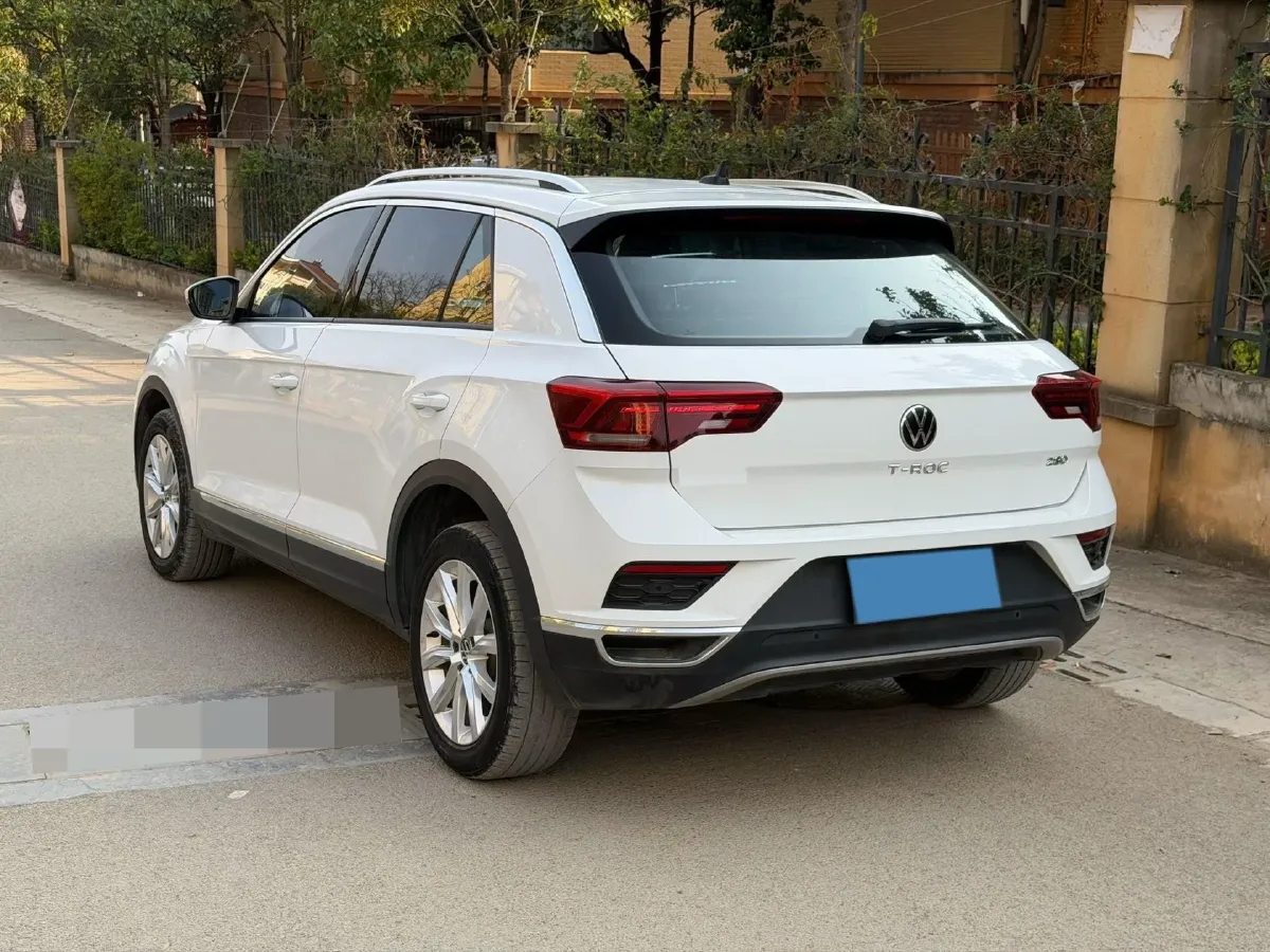 2022 Volkswagen T-Roc 1.4T 150HP L4 7DCT,autocango,china used car exporter,china ev exporter,chinese used car exporter,chinese used ev exporter