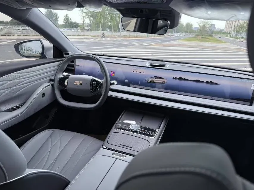 2025 MAXUS InterstellarX 2.5T 224HP L4 8AT,autocango,china used car exporter,china ev exporter,chinese used car exporter,chinese used ev exporter