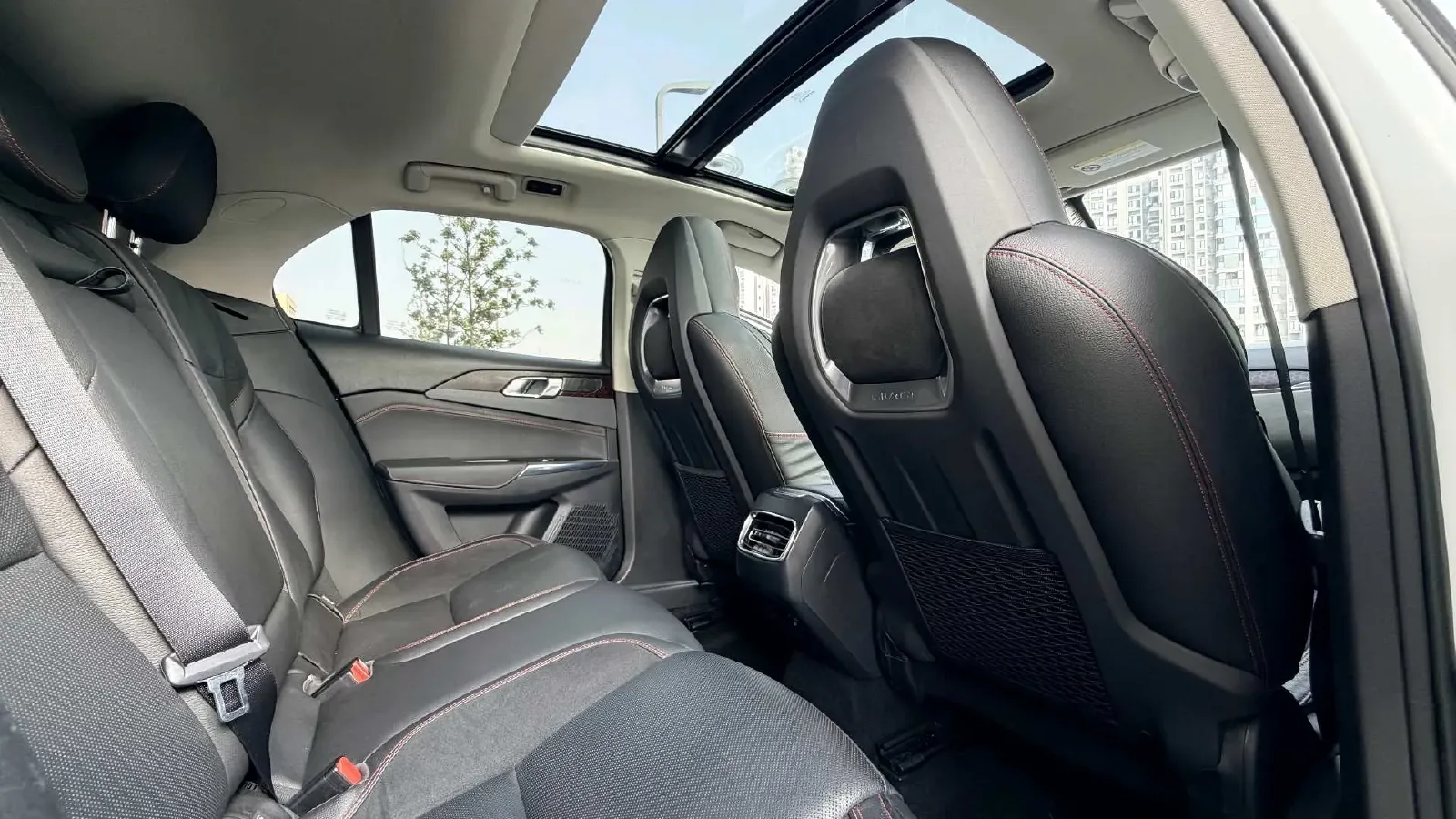 2018 Toyota C-HR 2.0L 171HP L4 CVT,autocango,china used car exporter,china ev exporter,chinese used car exporter,chinese used ev exporter