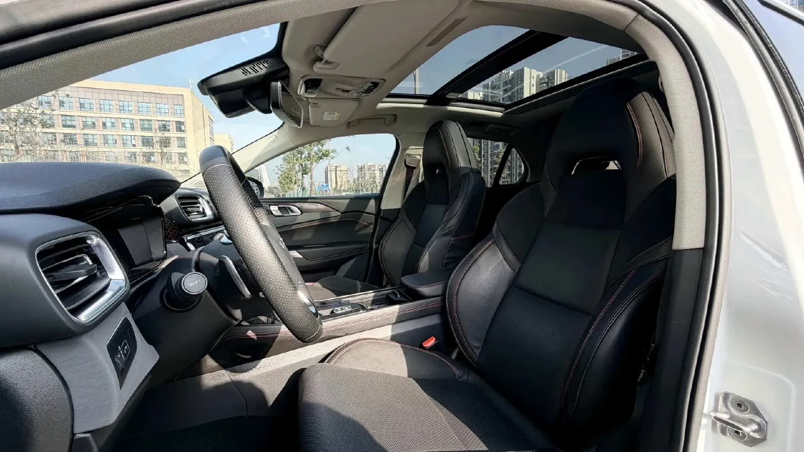 2018 Toyota C-HR 2.0L 171HP L4 CVT,autocango,china used car exporter,china ev exporter,chinese used car exporter,chinese used ev exporter