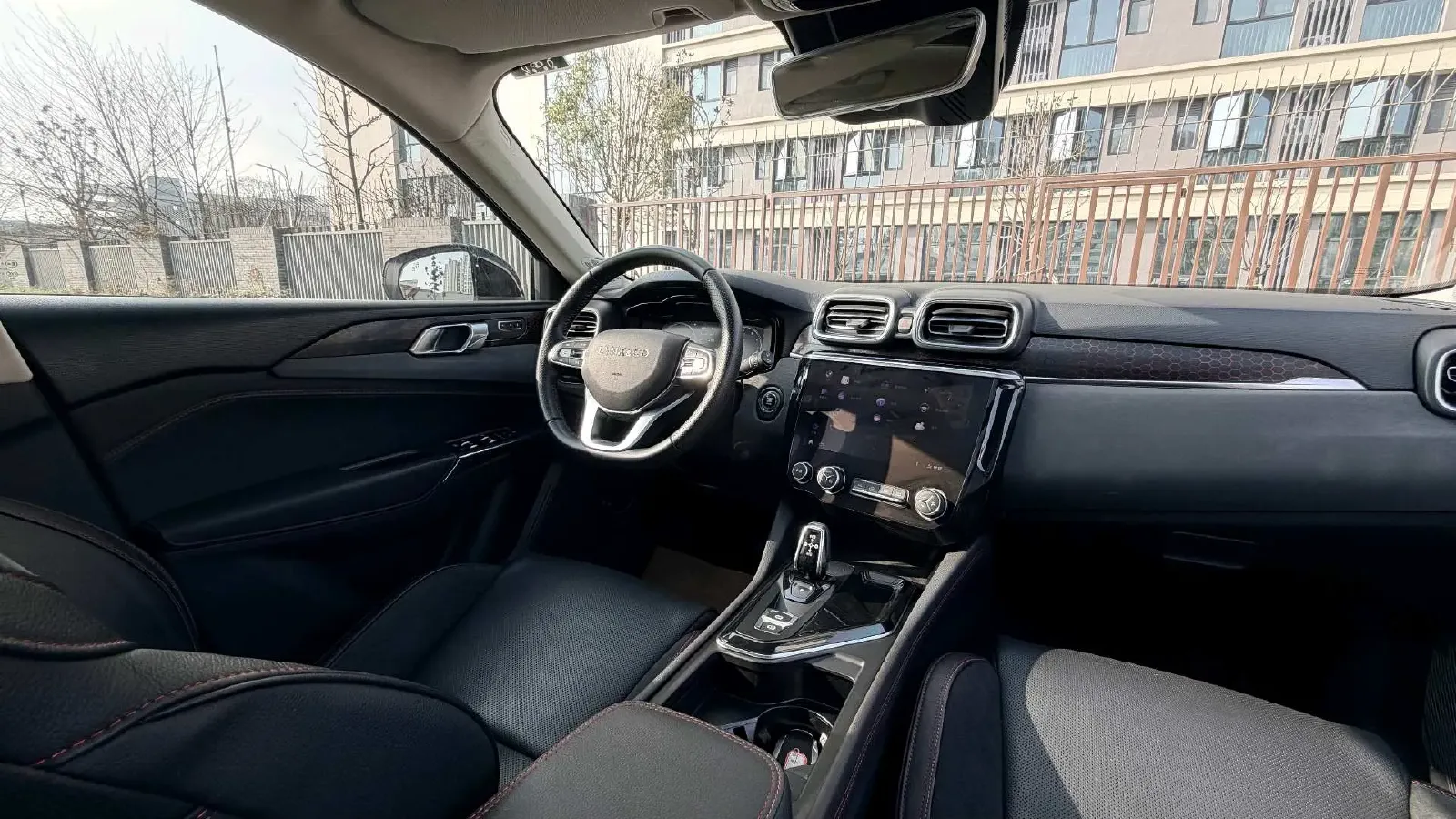 2018 Toyota C-HR 2.0L 171HP L4 CVT,autocango,china used car exporter,china ev exporter,chinese used car exporter,chinese used ev exporter