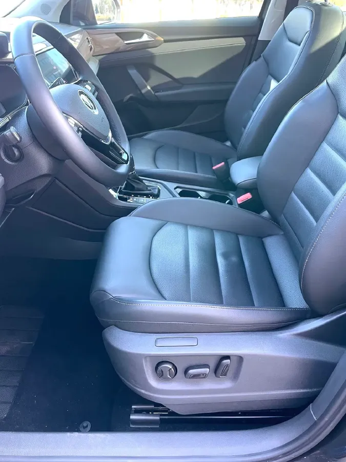 2021 Volkswagen Tharu 1.4T 150HP L4 7DCT,autocango,china used car exporter,china ev exporter,chinese used car exporter,chinese used ev exporter