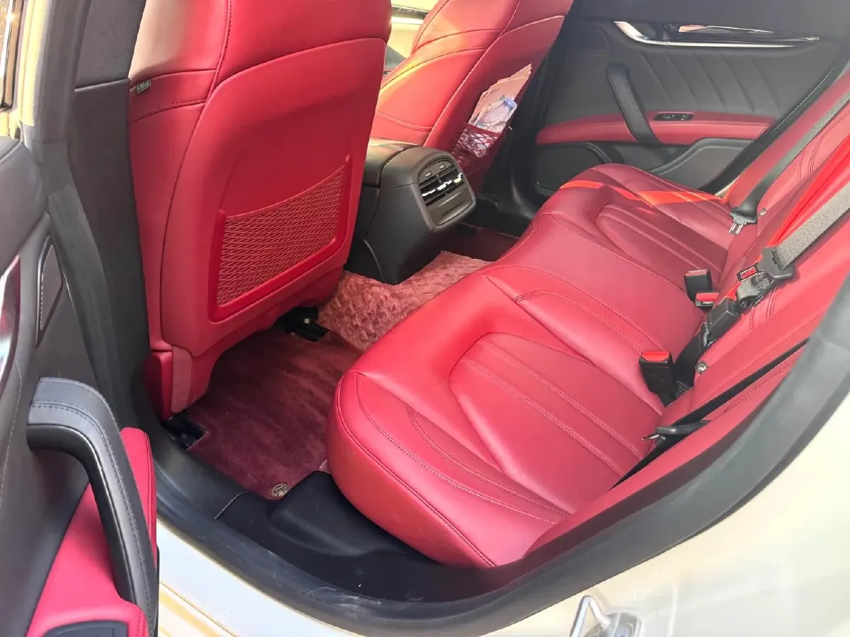 2022 Maserati Ghibli 3.0T 350HP V6 8AT,autocango,china used car exporter,china ev exporter,chinese used car exporter,chinese used ev exporter