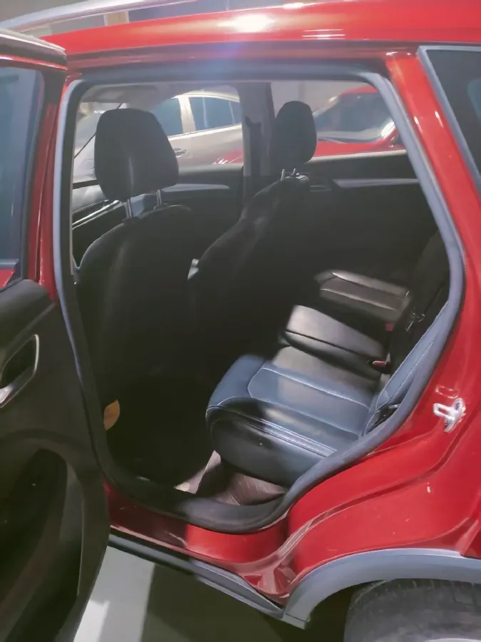 2018 Roewe i6 1.5T 169HP L4 6MT,autocango,china used car exporter,china ev exporter,chinese used car exporter,chinese used ev exporter