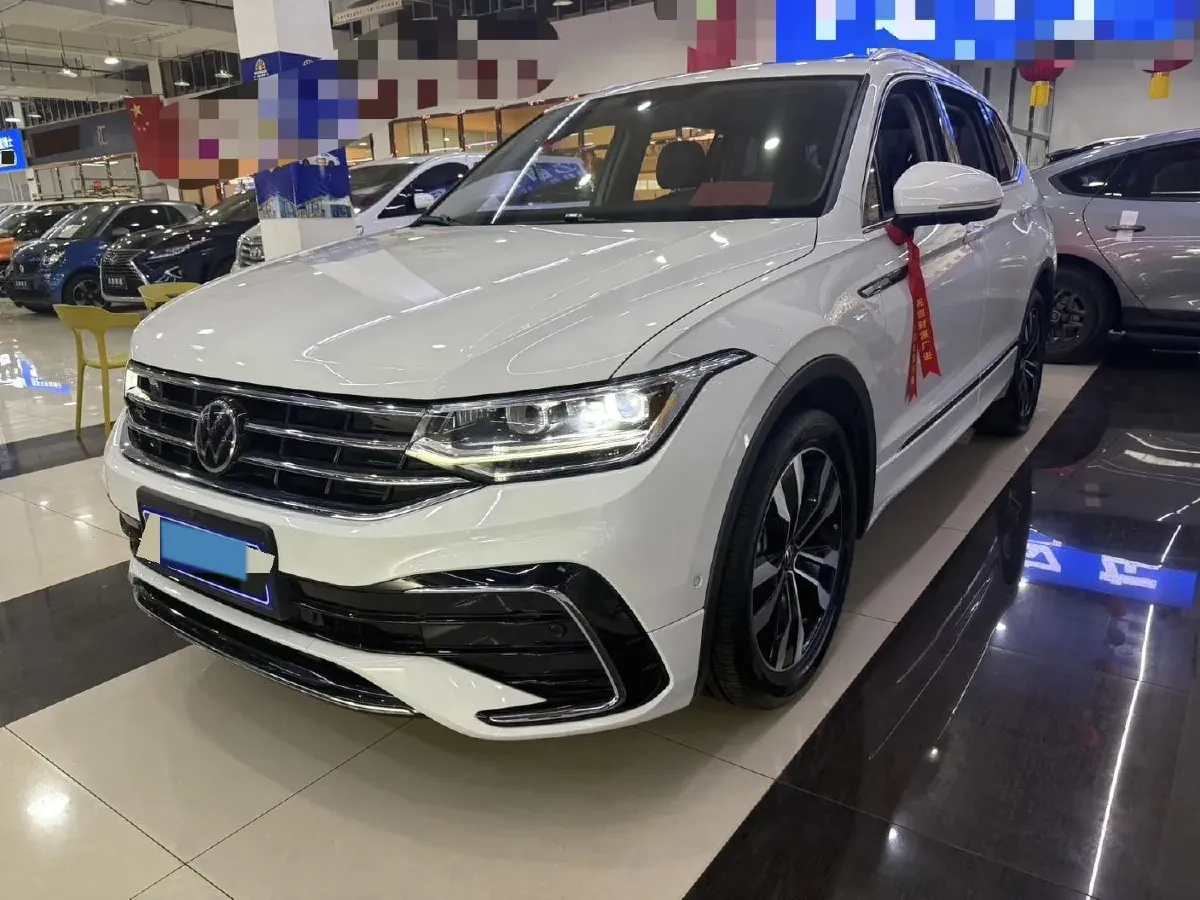 2024 Volkswagen Tiguan L 2.0T 186HP L4 7DCT,autocango,china used car exporter,china ev exporter,chinese used car exporter,chinese used ev exporter
