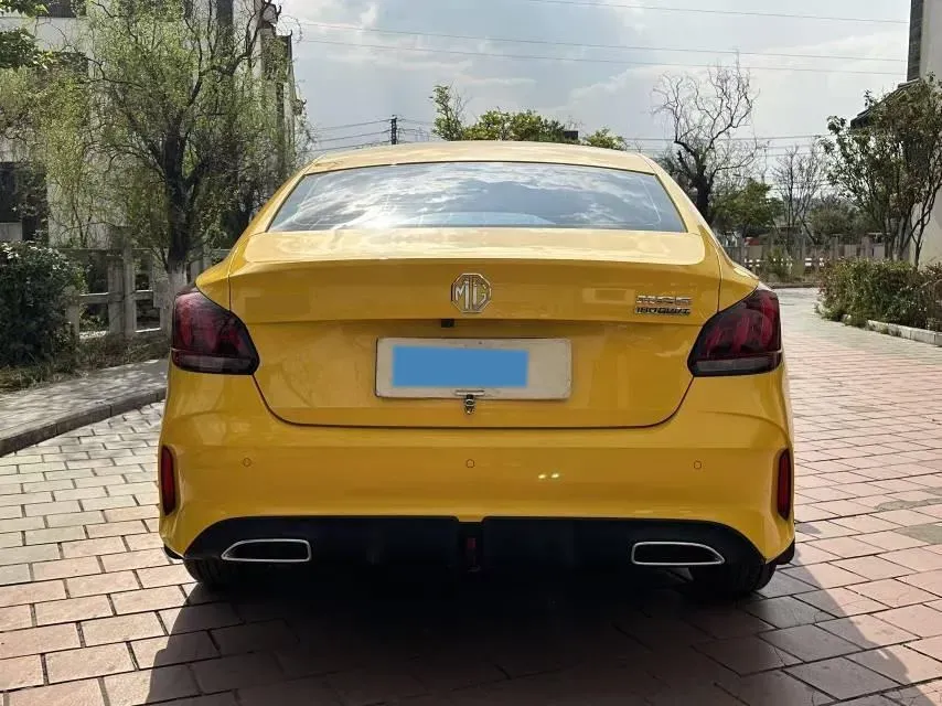 2021 MG 5 1.5L 120HP L4 5MT,autocango,china used car exporter,china ev exporter,chinese used car exporter,chinese used ev exporter