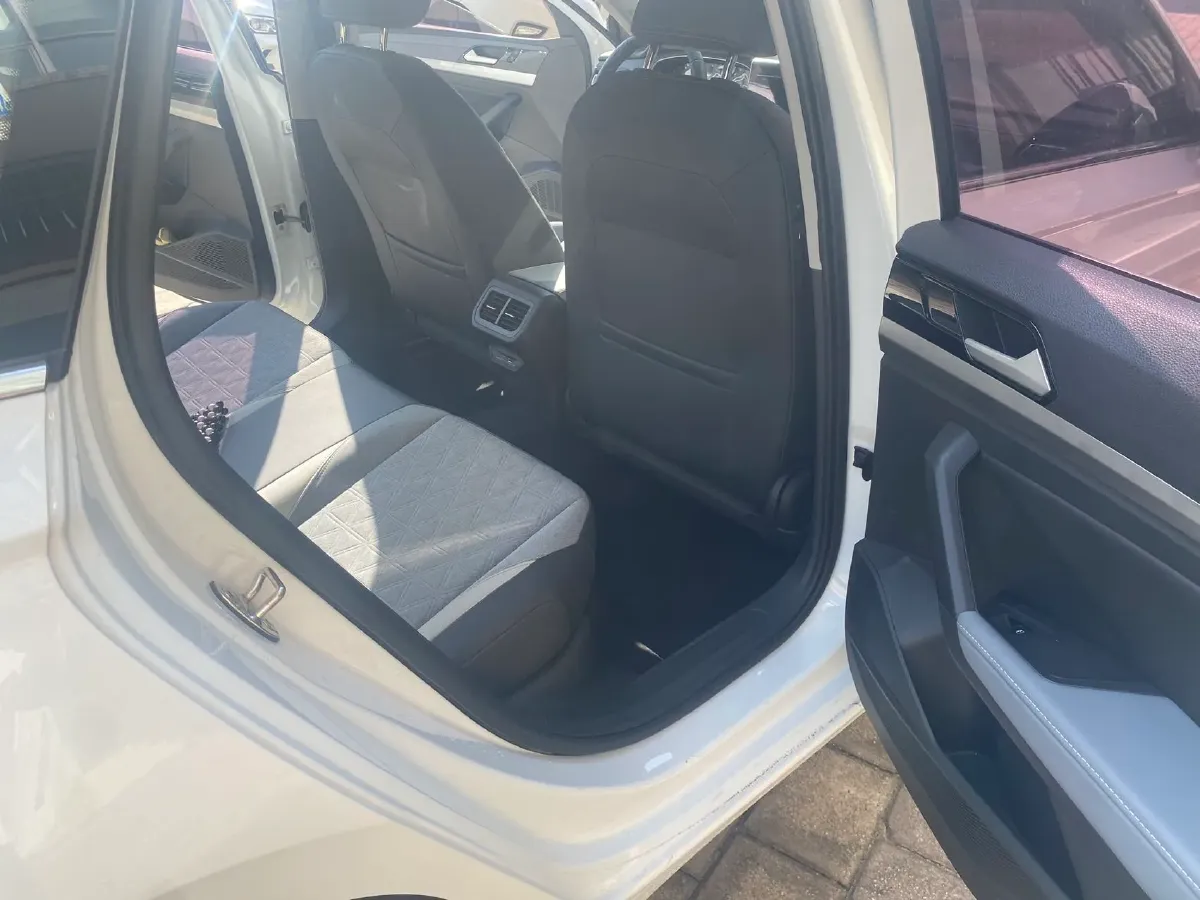 2023 Volkswagen Lavida 1.5T 160HP L4 7DCT,autocango,china used car exporter,china ev exporter,chinese used car exporter,chinese used ev exporter