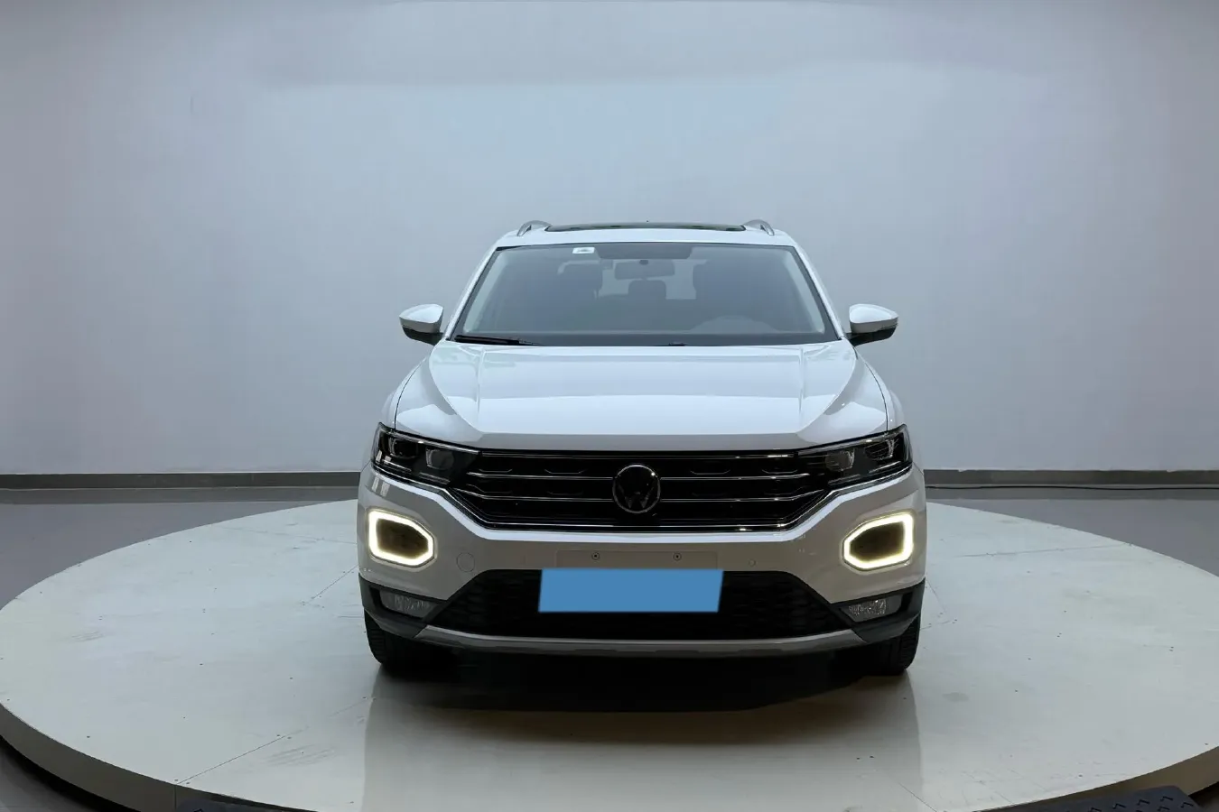 2022 Volkswagen T-Roc 1.4T 150HP L4 7DCT,autocango,china used car exporter,china ev exporter,chinese used car exporter,chinese used ev exporter