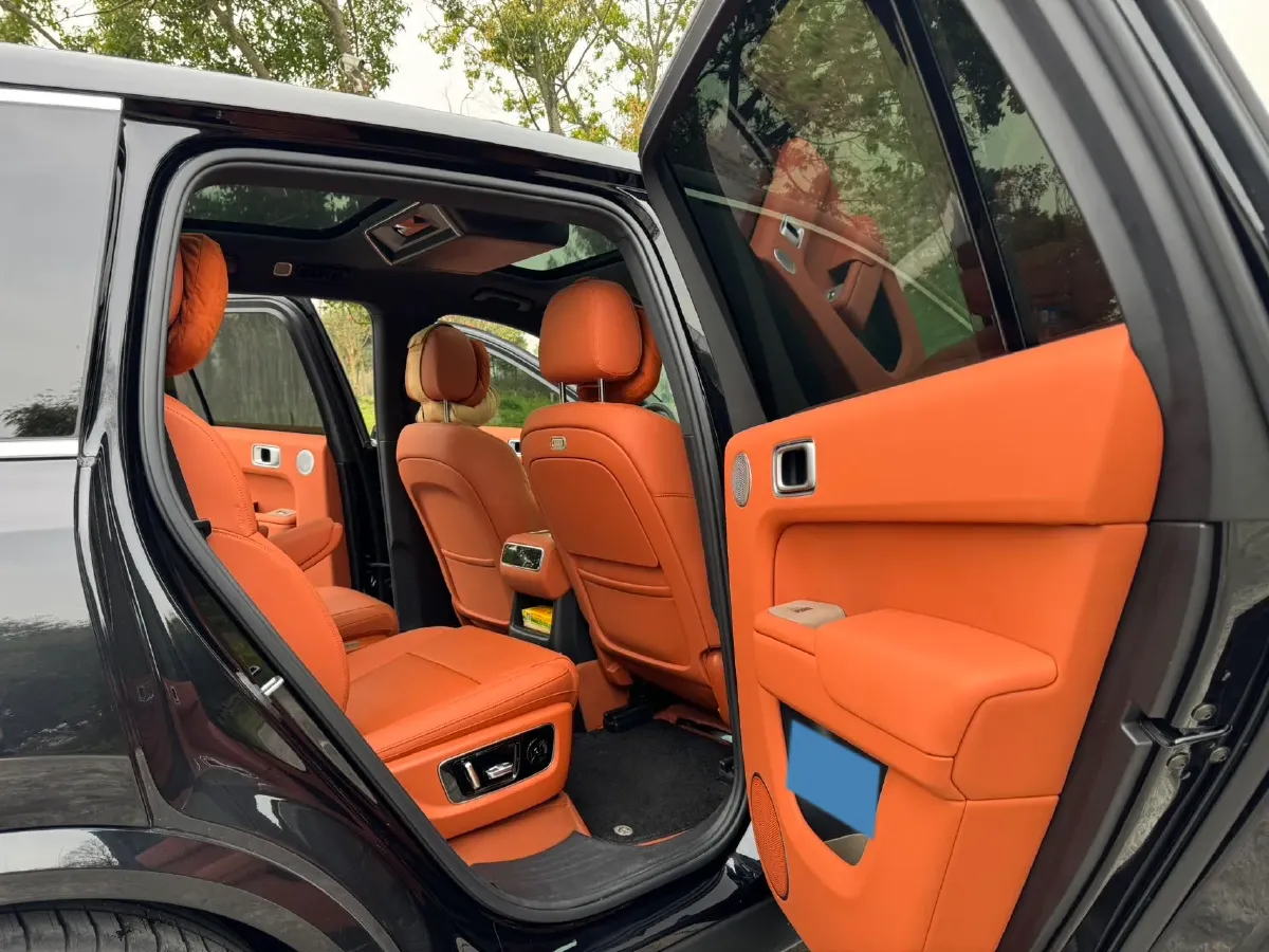 2024 Volvo S60 2.0T 197HP L4 7DCT,autocango,china used car exporter,china ev exporter,chinese used car exporter,chinese used ev exporter