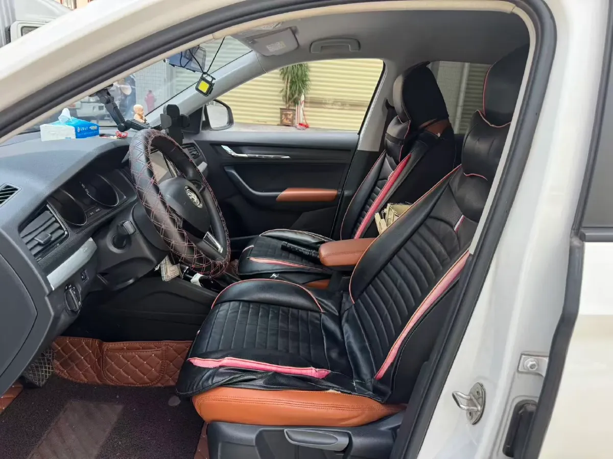 2020 Skoda Kamiq 1.5L 112HP L4 6AT,autocango,china used car exporter,china ev exporter,chinese used car exporter,chinese used ev exporter