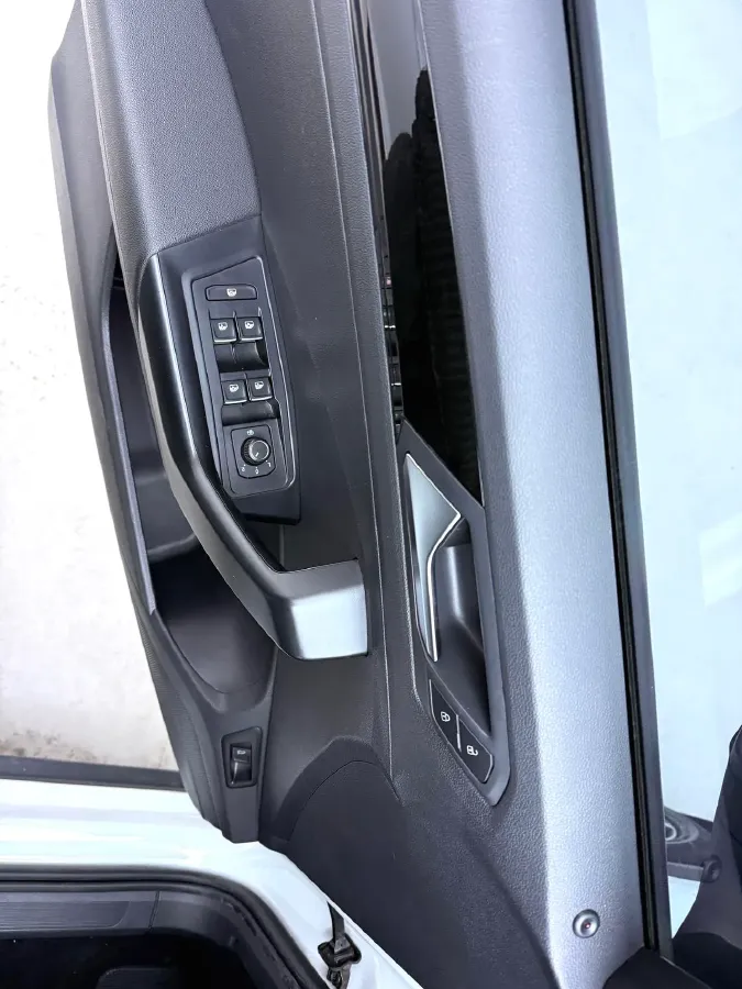 2021 Volkswagen T-Roc 1.4T 150HP L4 7DCT,autocango,china used car exporter,china ev exporter,chinese used car exporter,chinese used ev exporter