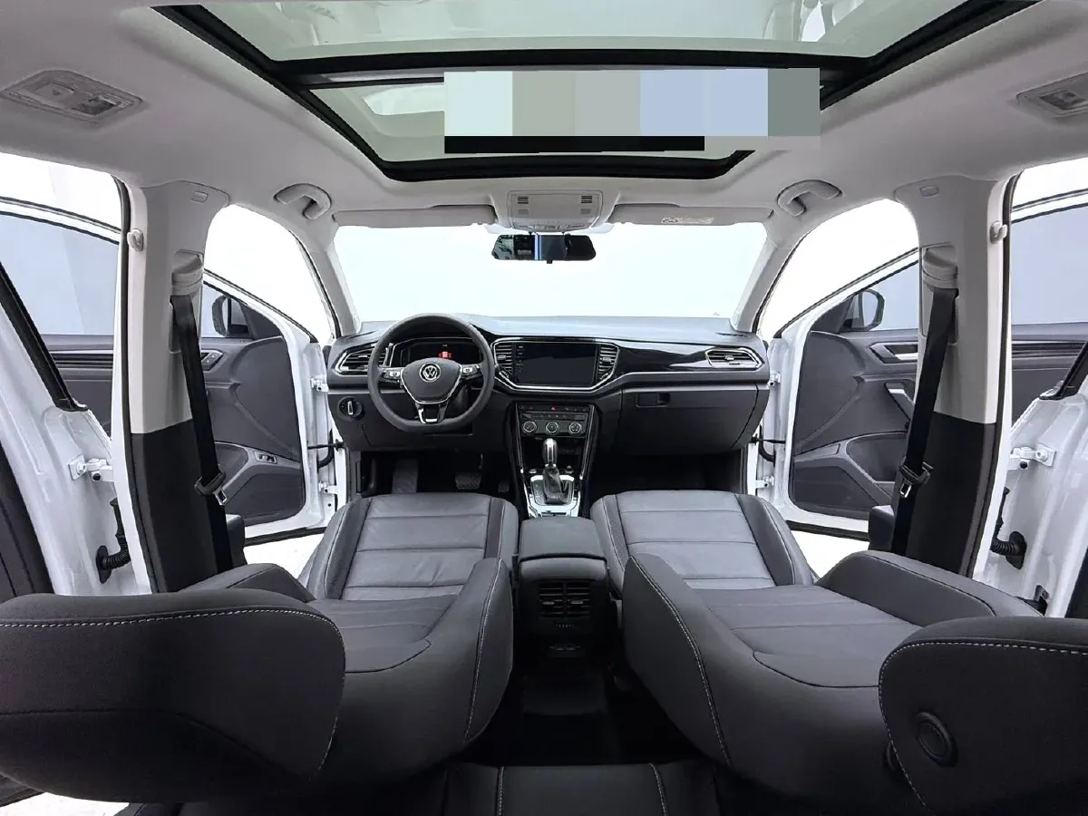 2021 Volkswagen T-Roc 1.4T 150HP L4 7DCT,autocango,china used car exporter,china ev exporter,chinese used car exporter,chinese used ev exporter