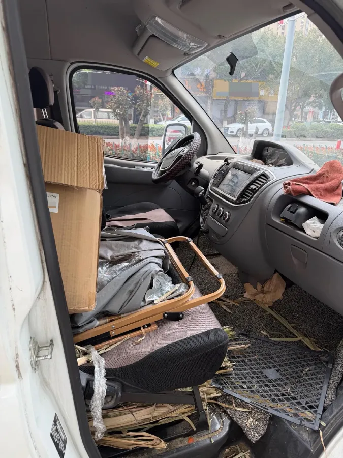 2021 MAXUS T70 2.0T 214HP L4 6MT,autocango,china used car exporter,china ev exporter,chinese used car exporter,chinese used ev exporter