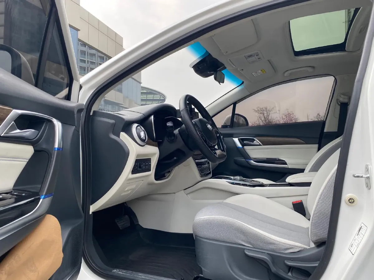 2018 BeiJing Auto EU5 BEV 53.66KWH,autocango,china used car exporter,china ev exporter,chinese used car exporter,chinese used ev exporter