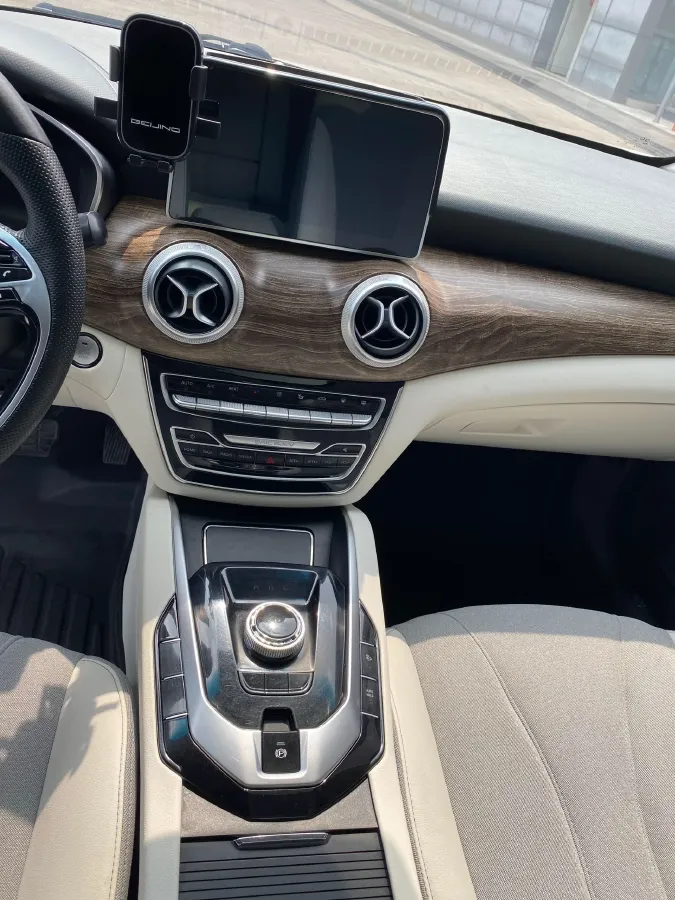 2018 BeiJing Auto EU5 BEV 53.66KWH,autocango,china used car exporter,china ev exporter,chinese used car exporter,chinese used ev exporter