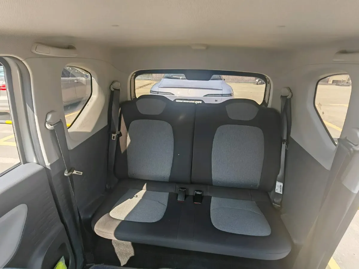 2022 WuLing HongGuang MINI EV BEV 13.9KWH,autocango,china used car exporter,china ev exporter,chinese used car exporter,chinese used ev exporter