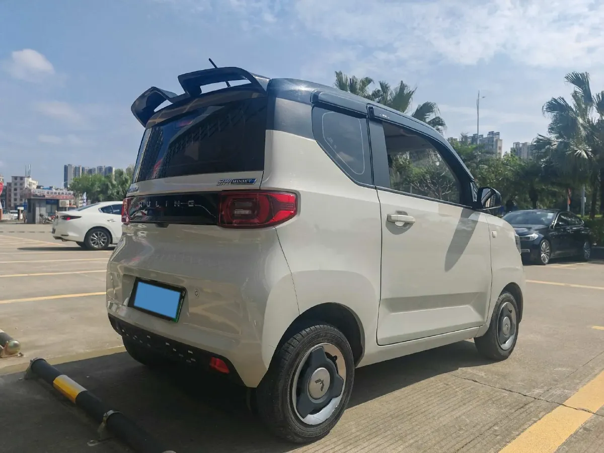 2022 WuLing HongGuang MINI EV BEV 13.9KWH,autocango,china used car exporter,china ev exporter,chinese used car exporter,chinese used ev exporter