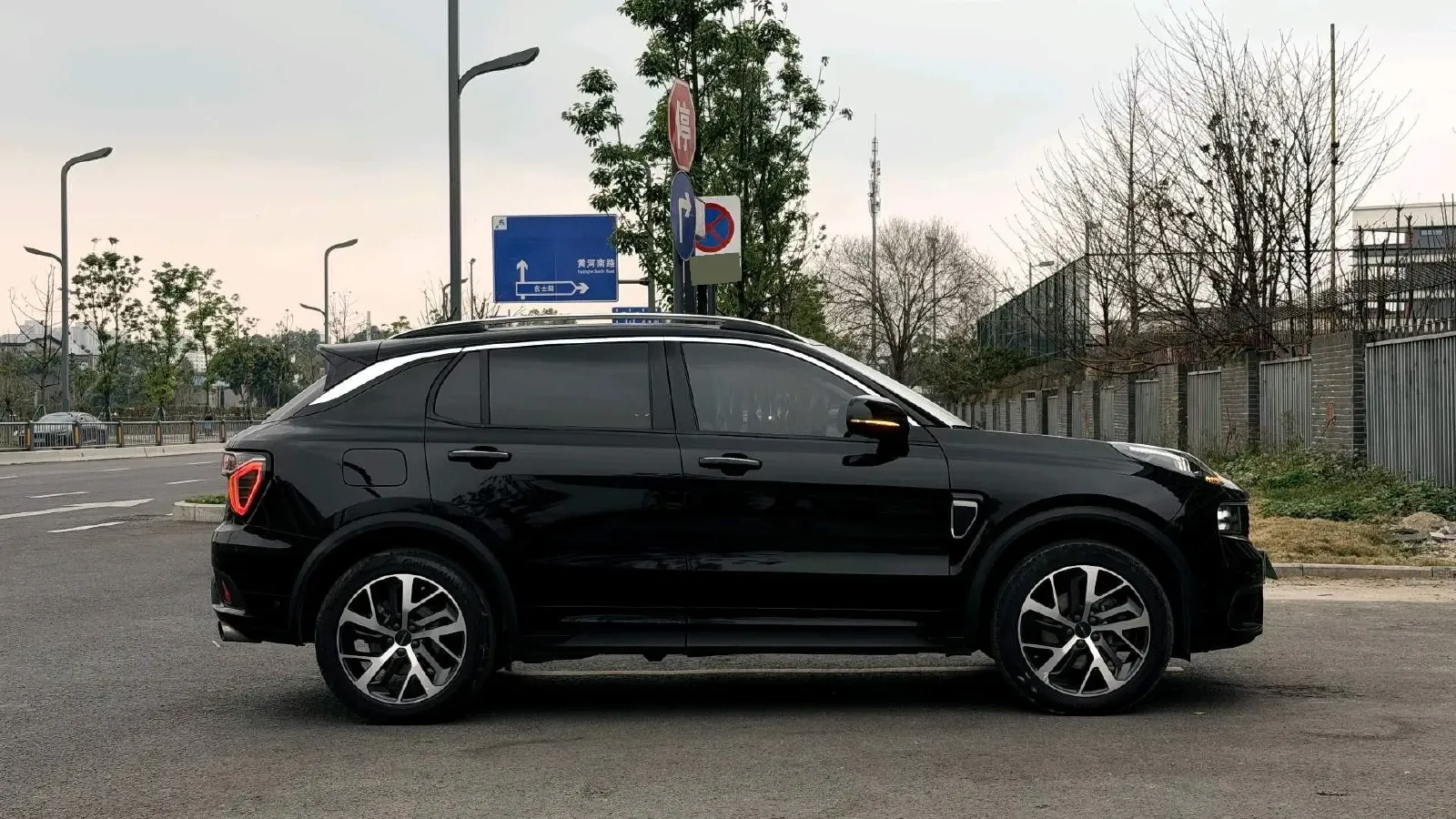 2018 Isuzu Mu-X 1.9T 163HP L4 6AT,autocango,china used car exporter,china ev exporter,chinese used car exporter,chinese used ev exporter
