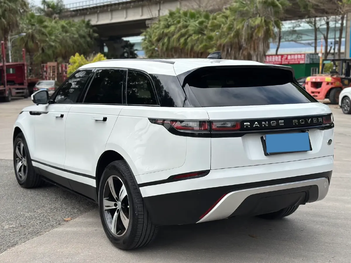 2018 Land Rover Discovery 2.0T 300HP L4 8AT,autocango,china used car exporter,china ev exporter,chinese used car exporter,chinese used ev exporter