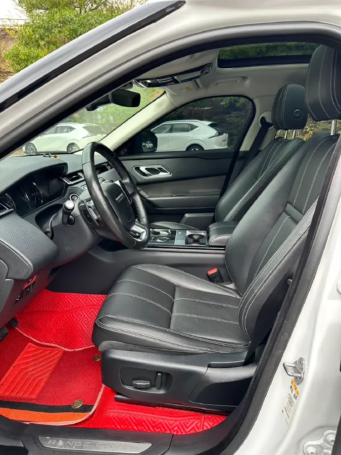 2018 Land Rover Discovery 2.0T 300HP L4 8AT,autocango,china used car exporter,china ev exporter,chinese used car exporter,chinese used ev exporter