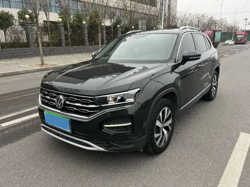 2019 Jeep Cherokee 2.0T 234HP L4 9AT,autocango,china used car exporter,china ev exporter,chinese used car exporter,chinese used ev exporter